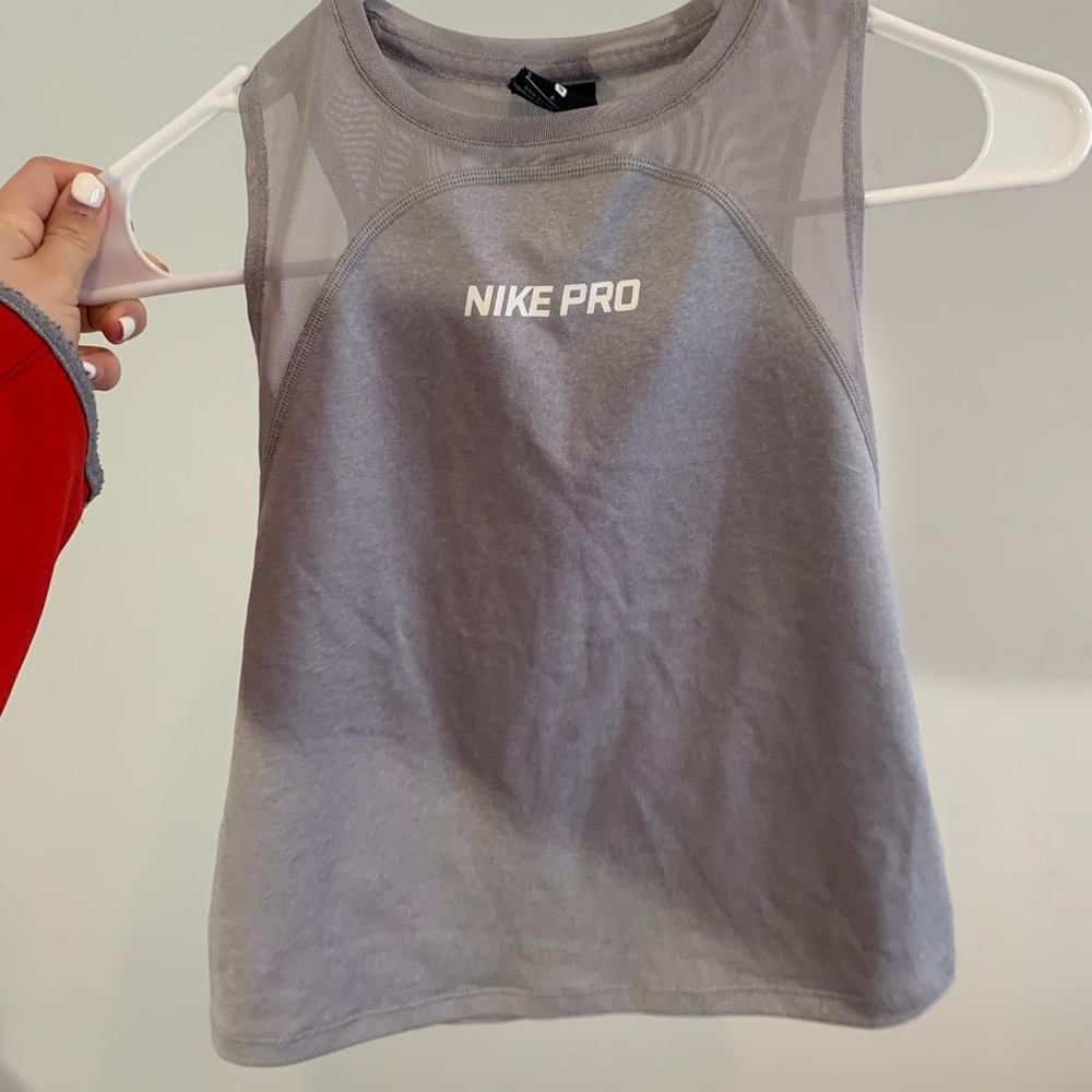 Nike cropped tank top